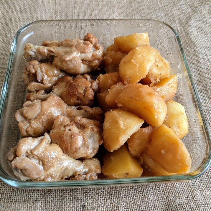 ニトダッチで作った!手羽元とじゃがいもの煮物☆